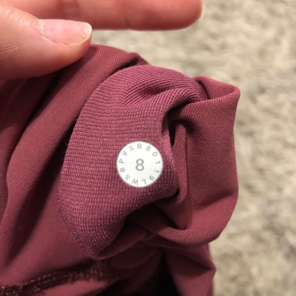 Lululemon Mauve Wunder Unders 7/8 size 8 - Picture 4 of 5